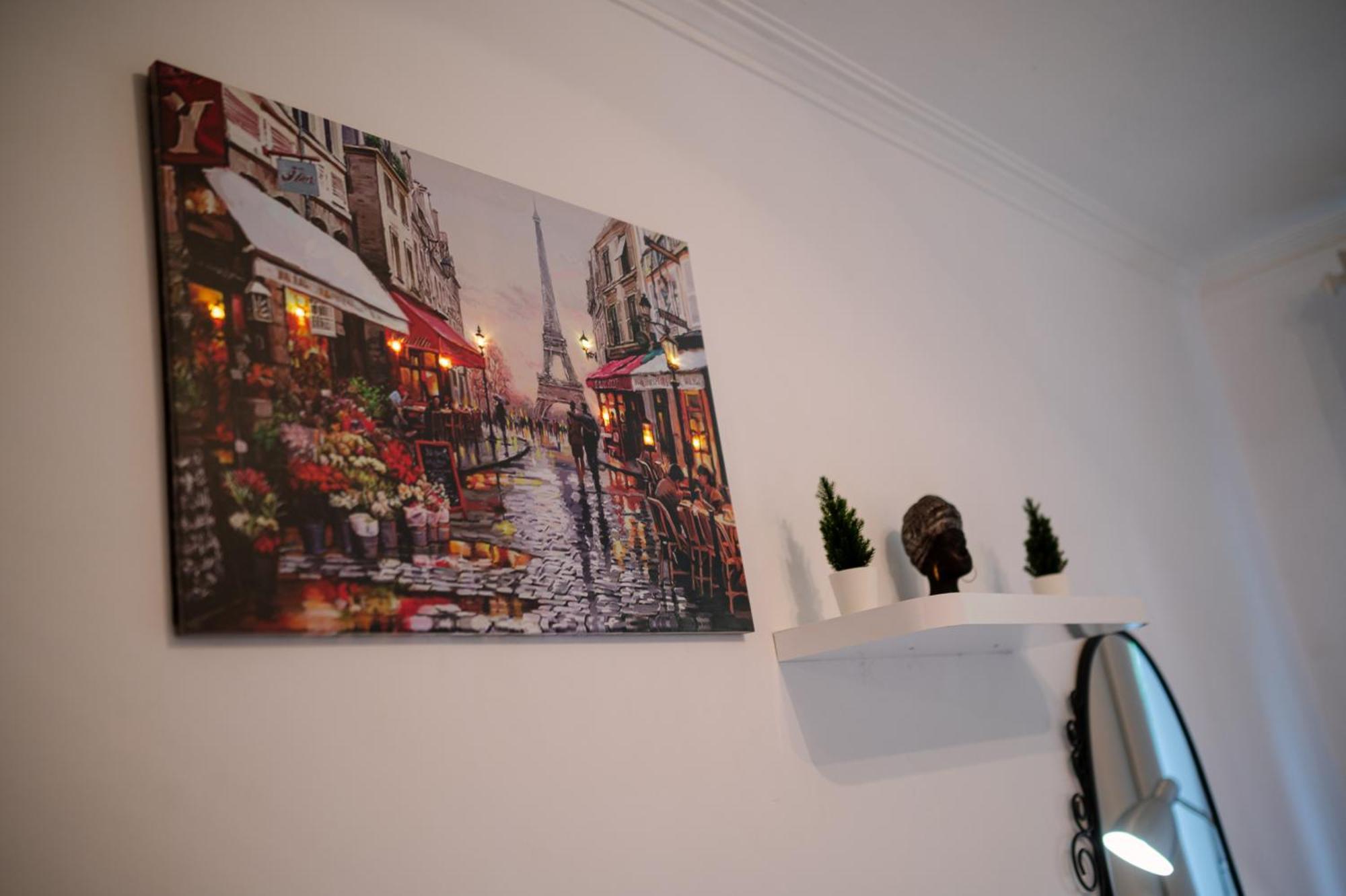 Vivid Condo By Ndk And Vitosha Blvd With Free Secured Parking And Ac Sofia Extérieur photo